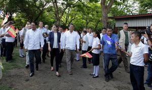 레티시아 여왕이 엘살바도르 지키스코를 협력 방문하는 모습