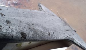 디스커버리의 복부 열 보호 시스템