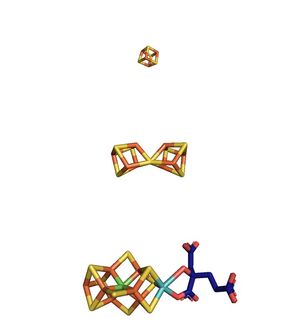 질소 고정 효소 내 촉매 부위. 원소별로 색칠. 위: Fe-S 클러스터, 중간: P 클러스터, 하단: FeMo-co