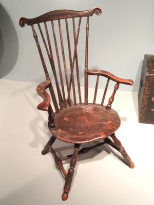 휀백(fan-back) 등받이 윈저 암체어