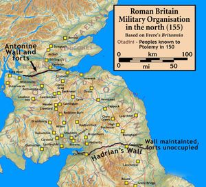 서기 155년 무렵의 브리튼섬 북부에 있는 요새와 성곽 (하드리아누스 방벽 남쪽과 남쪽 아래에 있는 요새들 대부분은 생략되었다).