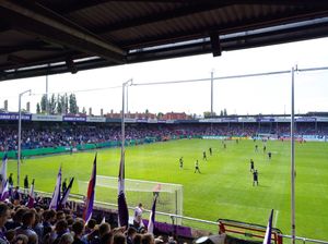 2017년 DFB-포칼에서 함부르크 SV를 상대로 승리했을 때의 브레머 브뤼케