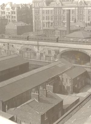 1942년 UMIST, 캠퍼스가 된 부지에 있는 공장 표시