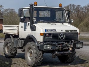 Unimog 427 짧은 휠베이스(2650 mm) 트랙터
