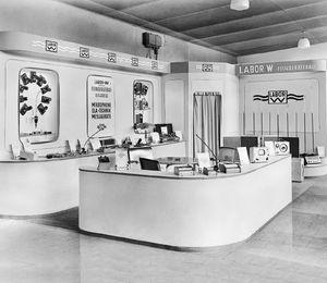 1950년 라디오 쇼에서 Labor W 제품