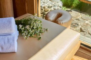 안마 세션을 위해 준비된 안마 테이블