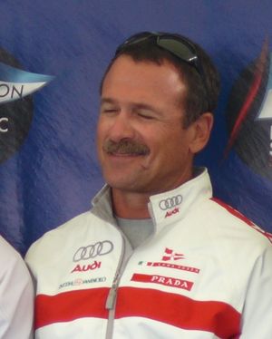 운동복을 입은 남자