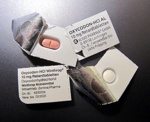 옥시코돈 정제 2정(10mg)과 안전 블리스터