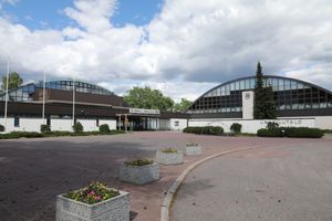 이마트라 수영장 및 스포츠 센터