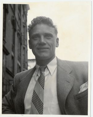 라우리 퇴르니(1951년)