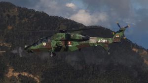 인도 육군의 프라찬드(Prachand)가 고고도에서 로켓을 발사하고 있다