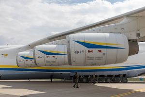 안토노프 An-225에 장착된 6개의 이프첸코 프로그레스 D-18T 터보팬 엔진 중 3개