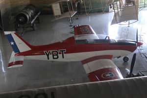 국립 항공 우주 박물관에 있는 두 번째 PA-28R-300 필란, YBT로 명명