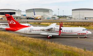 2015년 툴루즈-블라냑 공항에 있는 에어 타히티 ATR 72-600