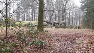 파펠로제 케르크, 돌멘(훈네베드) 근처 스호노오르트