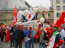 2005년 3월, 사회당원들의 시위 모습