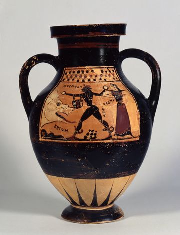 베를린박물관 섬구 박물관 소장품. 기원전 575-550년경에 제작된 것으로 여겨지는 코린트식암포라이다. 페르세우스에 의한 안드로메다의 해방을 그린 가장 오래된 예시로 여겨진다. 후대의 이야기와 달리 페르세우스는 양손에 돌을 들고 케토스에게 던지는 모습으로, 안드로메다는 페르세우스를 돕는 모습으로 그려져 있다.