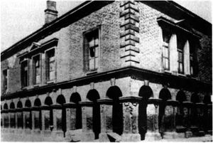 1852년에 지어진 개선 위원회 사무실 (추정)