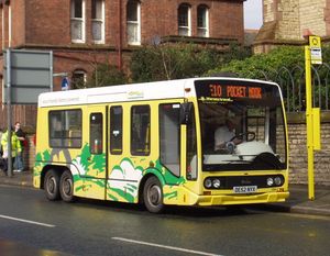 영국 세인트헬렌스의 배터리식 전기 소형 버스