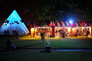 타보르 공원에서 열리는 밤 축제