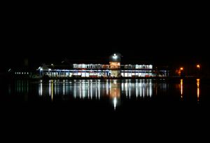 바티칼로아 버스 정류장, 북쪽에서 본 야경