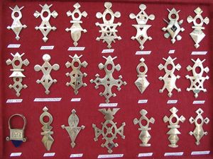 21가지 현대적 변형의 아가데즈 십자가, 니제르, 2019