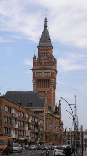 됭케르크 시청 종루