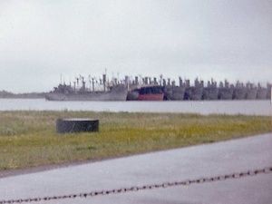 오리건주 애스토리아의 텅 포인트에 보관된 리버티선, 1965