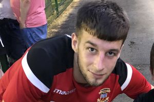 앙리 와일더는 2021–22 시즌에 상을 받았다.