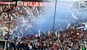 알레한드로 비야누에바 경기장에서 코만도 Svr.