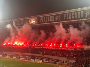 2024년 2월 11일 벤피카와의 경기에서 비토리아 SC의 울트라스