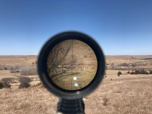 호루스 TReMoR 레티클의 홀드오버 격자 패턴