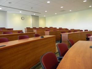 바이올라 대학교 강의실, 캘리포니아 라 미라다