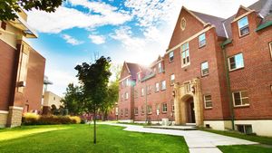 루이스-클라크 주립 대학교의 Talkington Hall