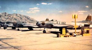 프렌치맨 산(Frenchman Mountain) 앞에 위치한 Fighter Weapons School F-80A. 밸리 동쪽에 있다.