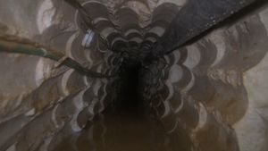 m}}에 달하는 헤즈볼라 터널