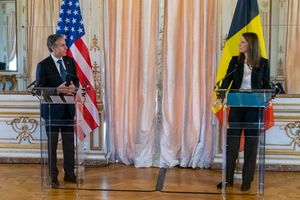 윌메스(오른쪽)와 앤터니 블링컨 미국 국무장관 (2021년 3월)