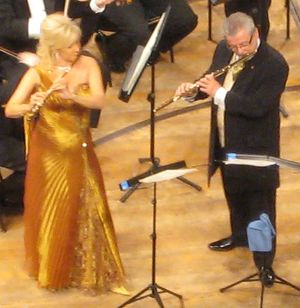 갈웨이와 그의 아내 잔은 2007년 루체른 문화 컨벤션 센터에서 열린 신년 전야 콘서트에서