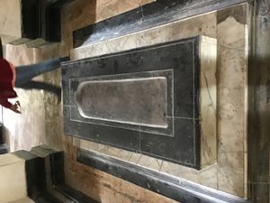 쿠쉬바그에 있는 알리바르디 칸의 무덤