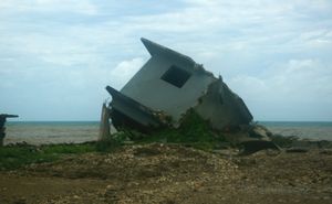허리케인 딘으로 파괴된 자메이카 킹스턴의 집