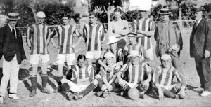 1914년 브라질 국가대표팀과 경기를 치른 팀