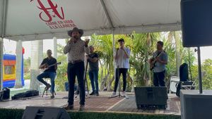 미국 플로리다 마이애미에서 열린 호로포 공연