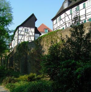 중세 도시 성벽의 일부