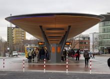 우나역 앞 버스 정류장