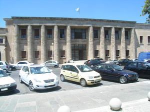 로도스 법원 (디 파우스토)