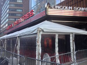 영화의 뉴욕 시사회는 2015년 10월 13일 로우스 링컨 스퀘어에서 열렸다.