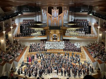 2023년 스페인 국립 오케스트라와 5개의 합창단이 참여한 스페인 국립 강당에서의 공연