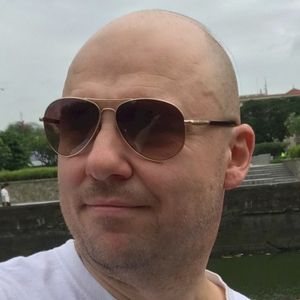 Cell 마이크로프로세서의 수석 설계자 중 한 명인 마이클 Gschwind