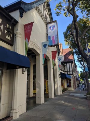 드레이퍼 대학교의 히어로 시티