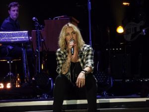 2016년 3월, Muttersprache 투어에서 공연하는 코너